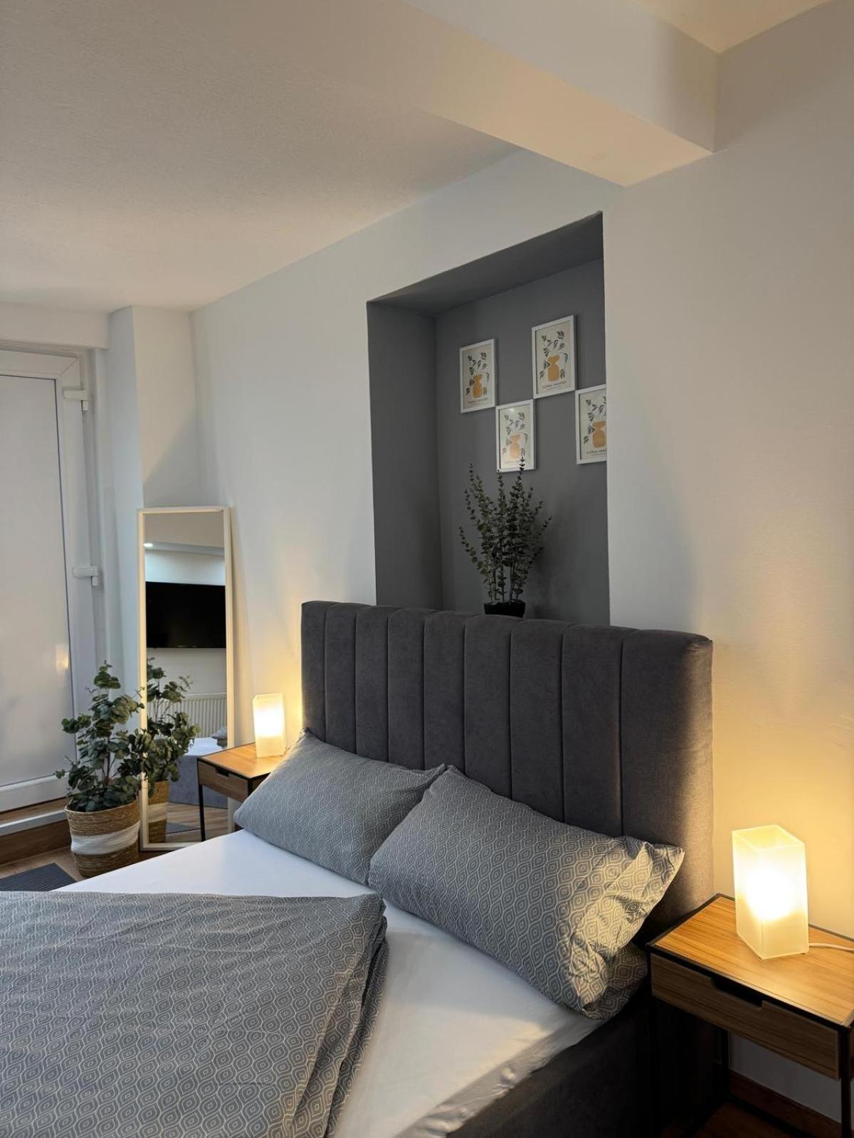 M & E Ferienwohnung باد ميرغنثيم المظهر الخارجي الصورة