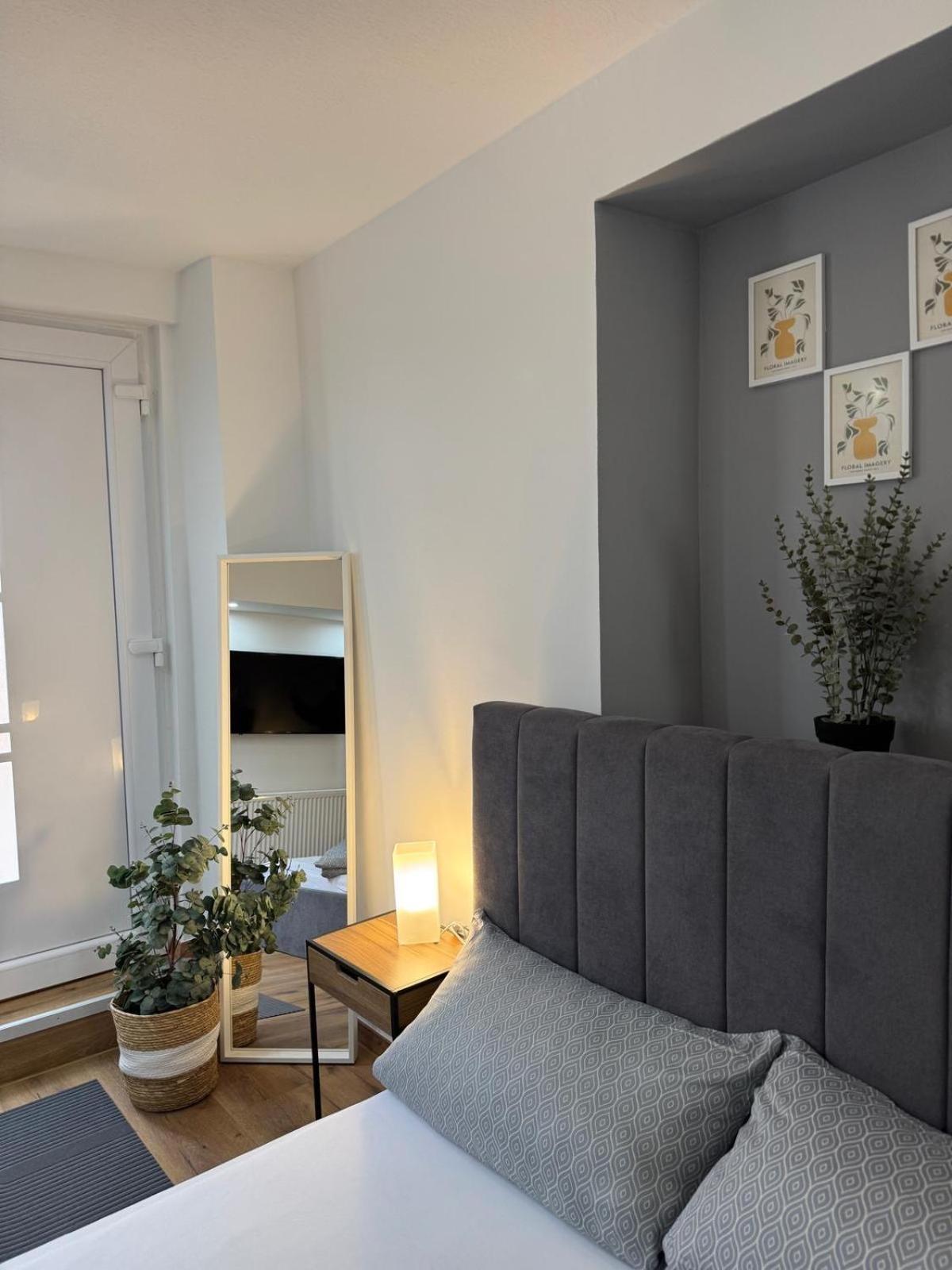 M & E Ferienwohnung باد ميرغنثيم المظهر الخارجي الصورة